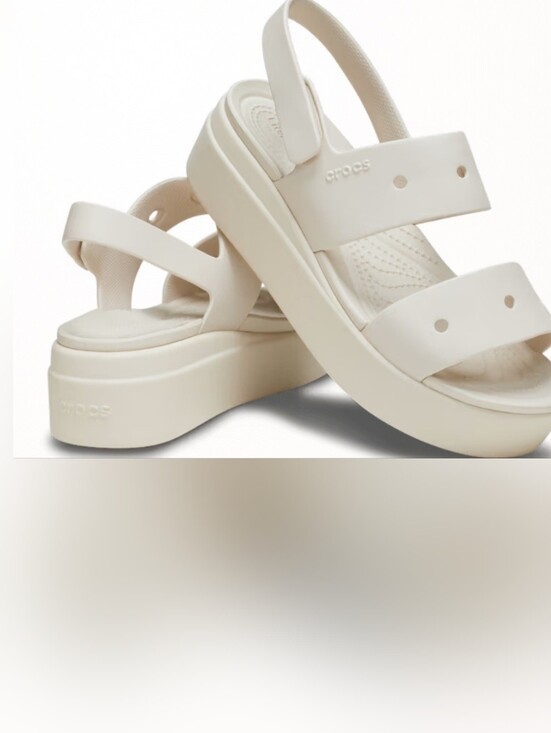 CROCS Shoes - Crocs Classic Platform Sandal — Neutral Cream